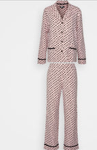 Cargar imagen en el visor de la galería, Pijama Rosa DKNY abierto